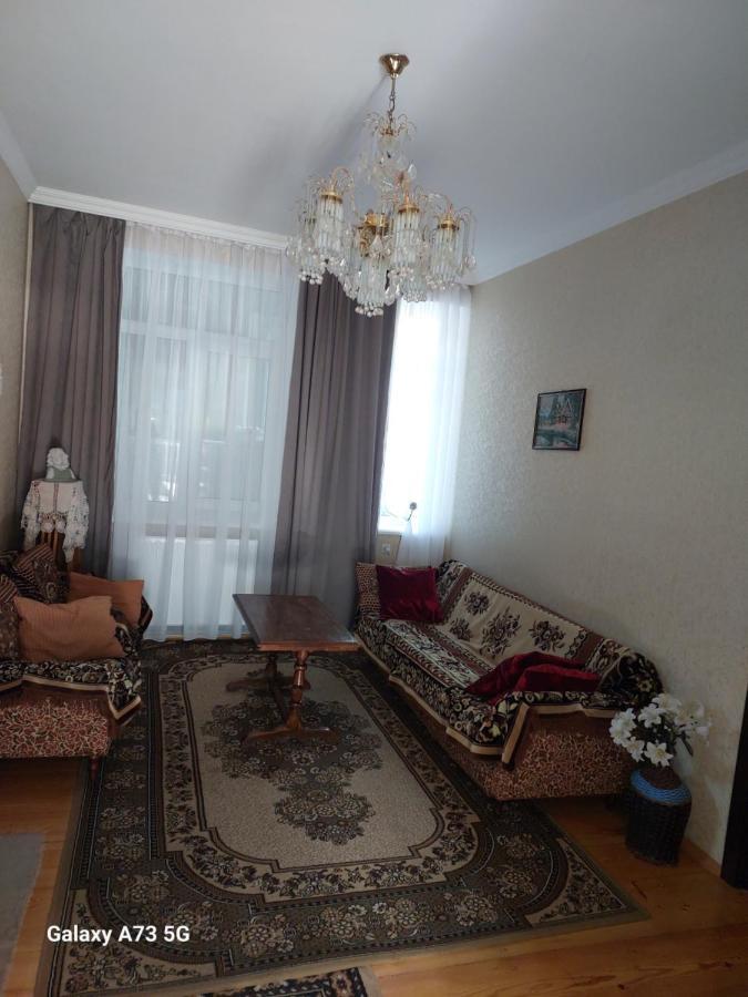 Guest House Lela Rezo Kazbegi Bagian luar foto