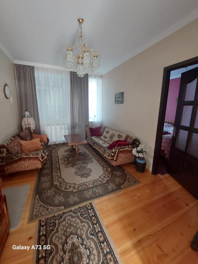 Guest House Lela Rezo Kazbegi Bagian luar foto